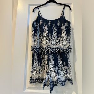 Romeo + Juliet Couture Embroidery Lined Layer Dress